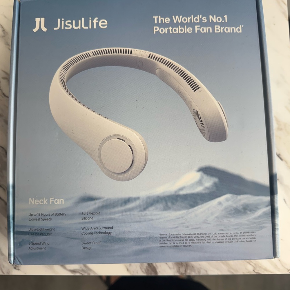 Portable neck fan
